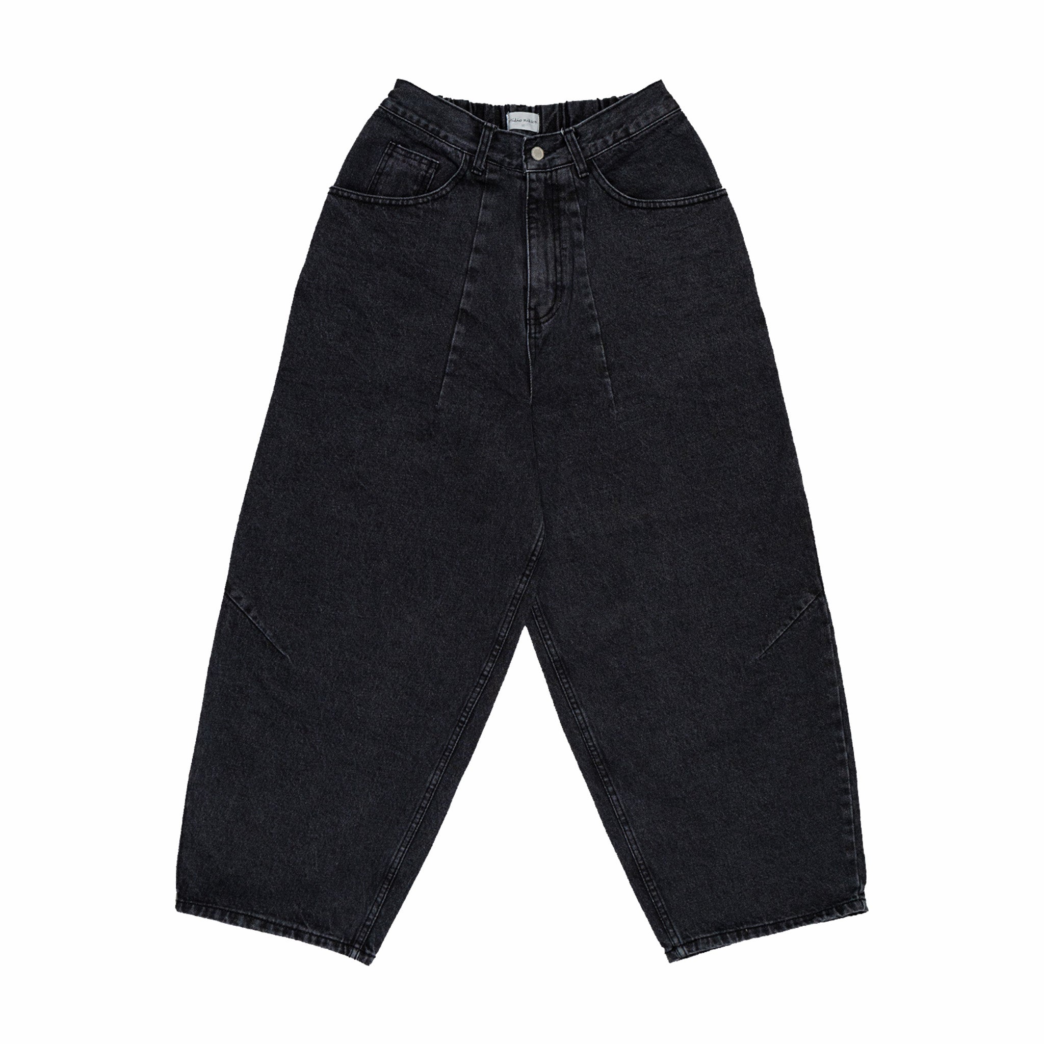 Niksen Dart Balloon Jeans in Black